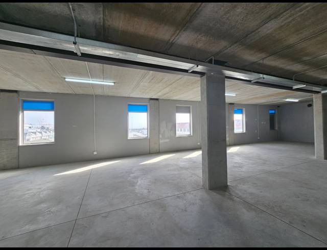 638M² OFFICE TO LET IN PAARDEN EILAND